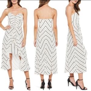 BARDOT Winona Strappy Chevron White and Black Sun Dress size Small